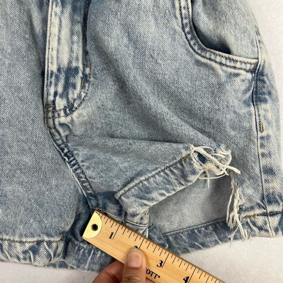 SO Paper Bag Elastic Waist High Rise Mom Light Blue Denim Shorts Juniors' 1/25W - Picture 12 of 12